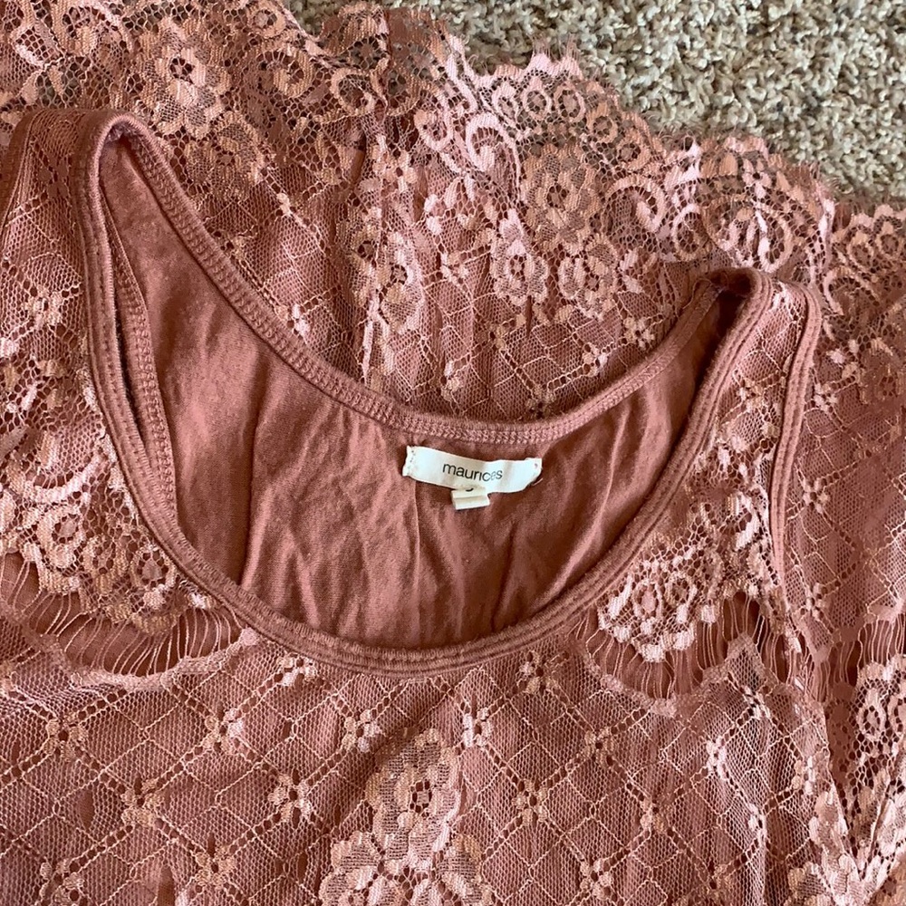Lacy Top - Picture 3 of 3